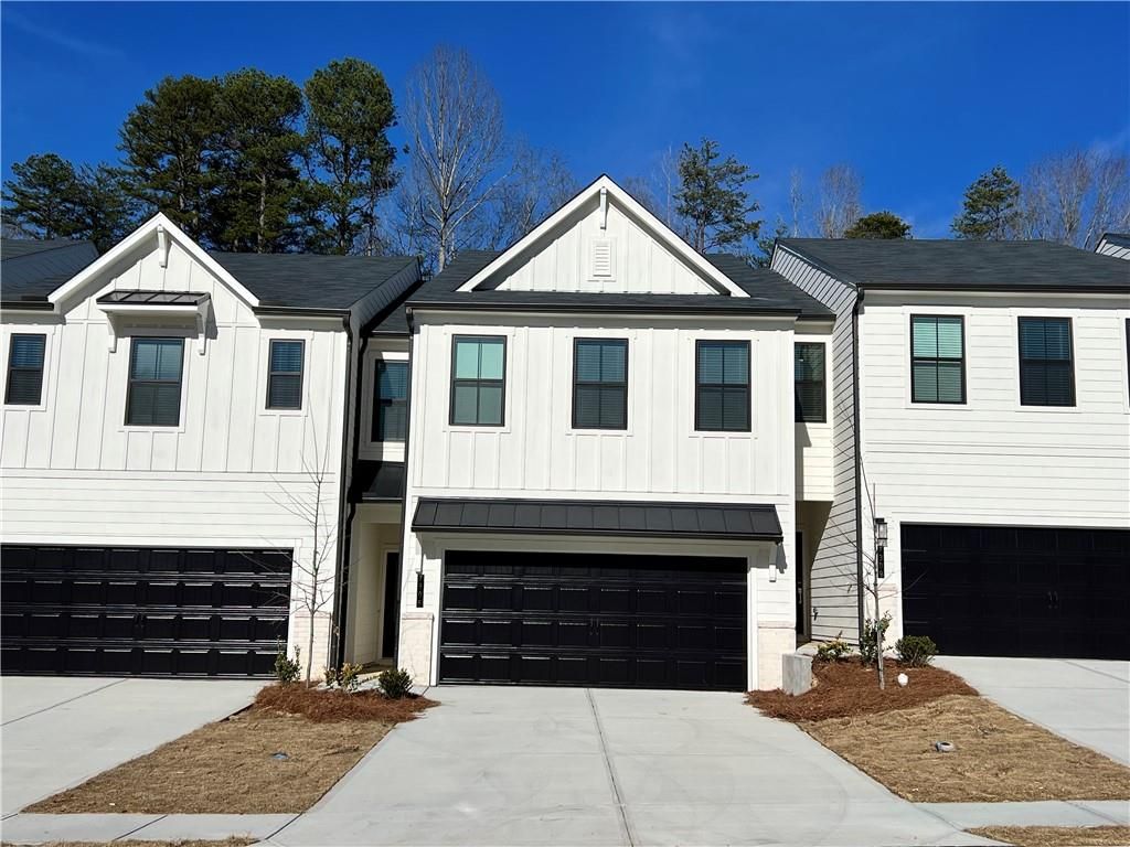 7337 Mulberry Trace Lane, Flowery Branch, GA 30542