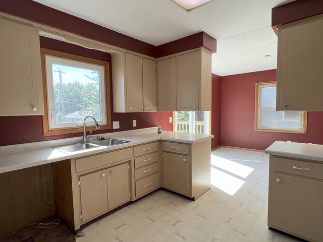 2408 22nd Street NW, Rochester, MN 55901