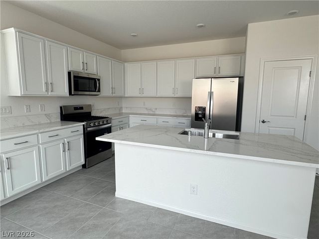 5958 Night Hawk Hill Street, Las Vegas, NV 89113