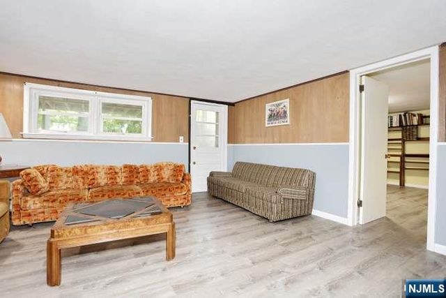 65 Haven Avenue, Bergenfield, NJ 07621