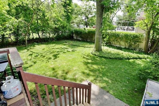 65 Haven Avenue, Bergenfield, NJ 07621