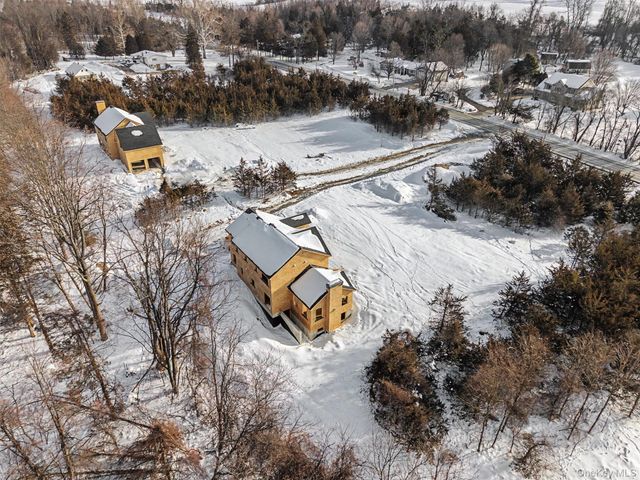 493 Union Corners Road, Florida, NY 10921