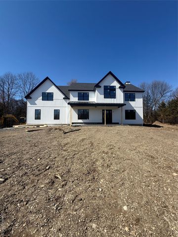 493 Union Corners Road, Florida, NY 10921
