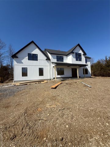 493 Union Corners Road, Florida, NY 10921