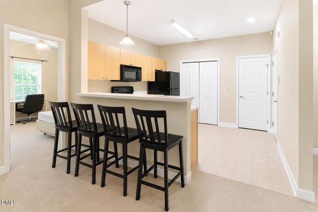 101 Campus Walk Trail 300, Elon, NC 27244
