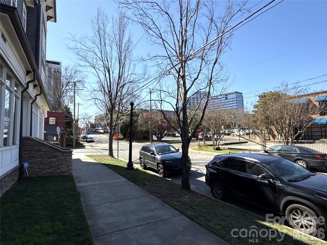 301 E Tremont Avenue 305, Charlotte, NC 28203