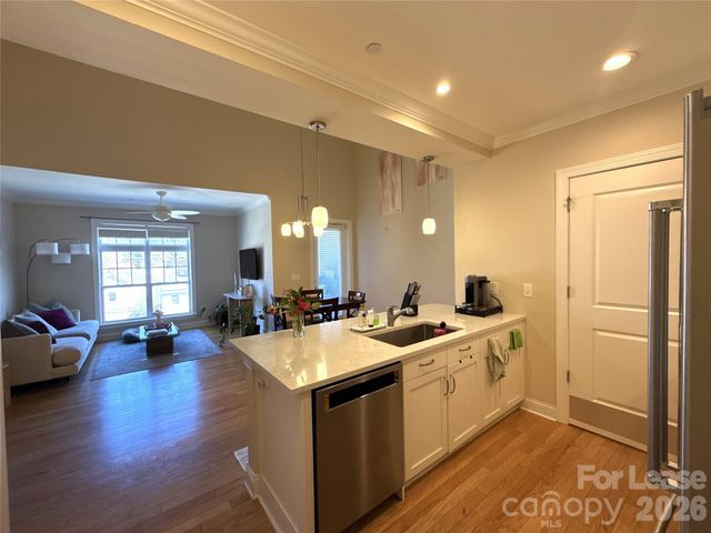 301 E Tremont Avenue 305, Charlotte, NC 28203