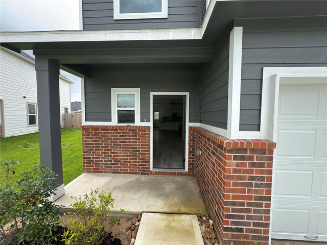 406 Cedar Chase Court, Dayton, TX 77535