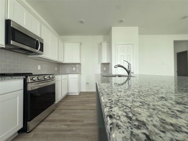 406 Cedar Chase Court, Dayton, TX 77535