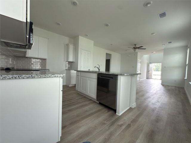 406 Cedar Chase Court, Dayton, TX 77535