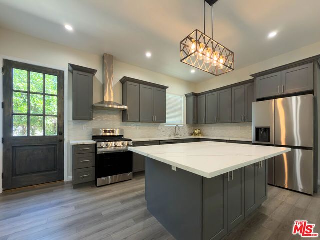 15447 Septo Street, San Fernando, CA 91345