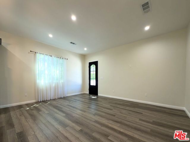 15447 Septo Street, San Fernando, CA 91345