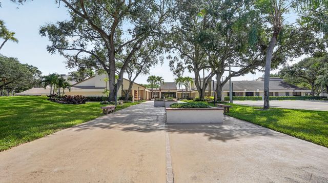 2808 S Carambola Cir Circle S 1980, Coconut Creek, FL 33066