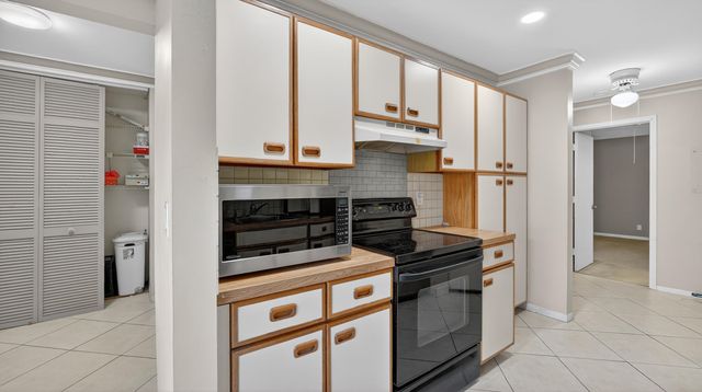 2808 S Carambola Cir Circle S 1980, Coconut Creek, FL 33066