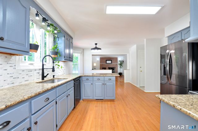 38 Milo Peck Lane, Windsor, CT 06095
