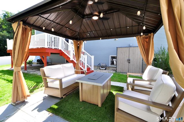 38 Milo Peck Lane, Windsor, CT 06095
