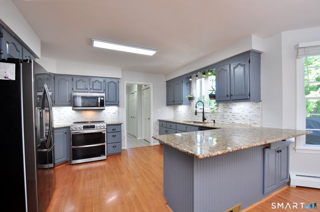 38 Milo Peck Lane, Windsor, CT 06095