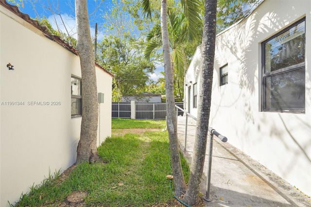 4721 NW 6th Ave 0, Miami, FL 33127