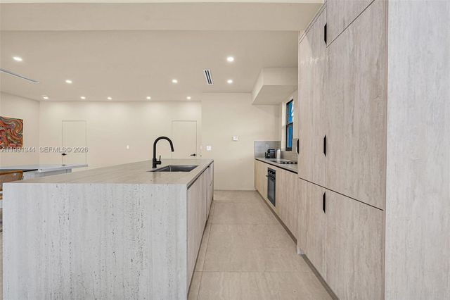 4721 NW 6th Ave 0, Miami, FL 33127