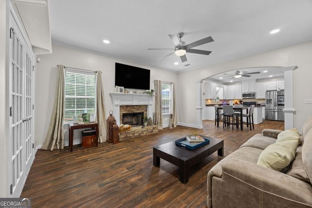 178 Shoal Park Drive, Mcdonough, GA 30252