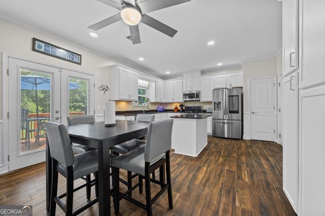 178 Shoal Park Drive, Mcdonough, GA 30252