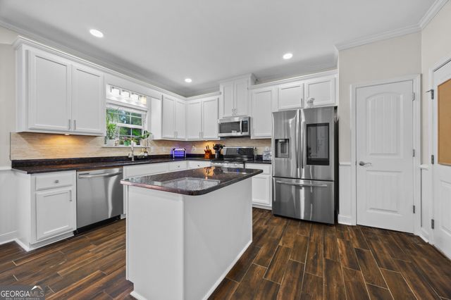 178 Shoal Park Drive, Mcdonough, GA 30252