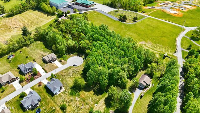 2445 Poplar Ridge Court, Piney Flats, TN 37686