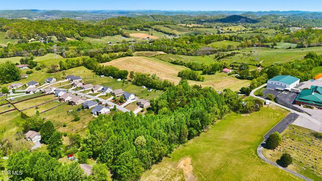 2445 Poplar Ridge Court, Piney Flats, TN 37686
