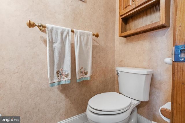 1117 TREASURE AVE, Manahawkin, NJ 08050