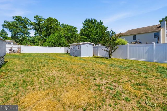 1117 TREASURE AVE, Manahawkin, NJ 08050