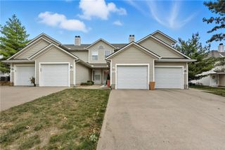 1335 SE Broadway Circle, Lee's Summit, MO 64081