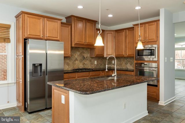 336 GRAND ST, Gaithersburg, MD 20878