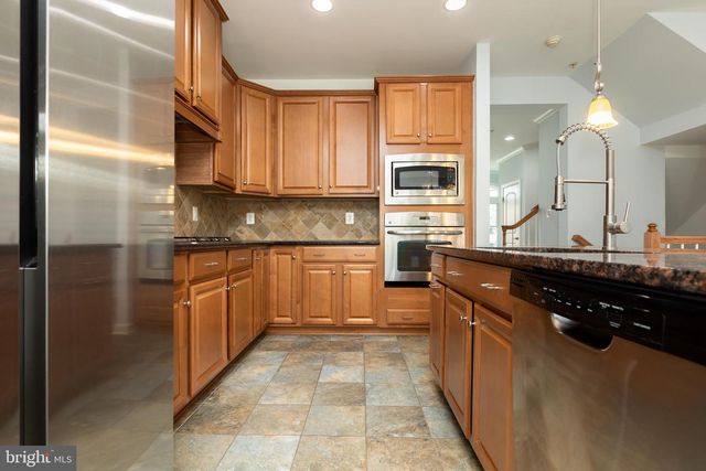 336 GRAND ST, Gaithersburg, MD 20878