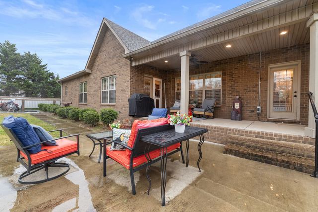 118 Parkway Pl, Tullahoma, TN 37388