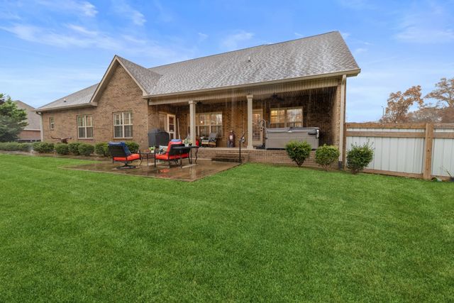 118 Parkway Pl, Tullahoma, TN 37388