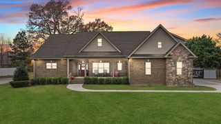 118 Parkway Pl, Tullahoma, TN 37388