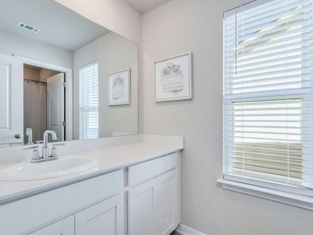 218 Glass Mountains WAY, Dripping Springs, TX 78620