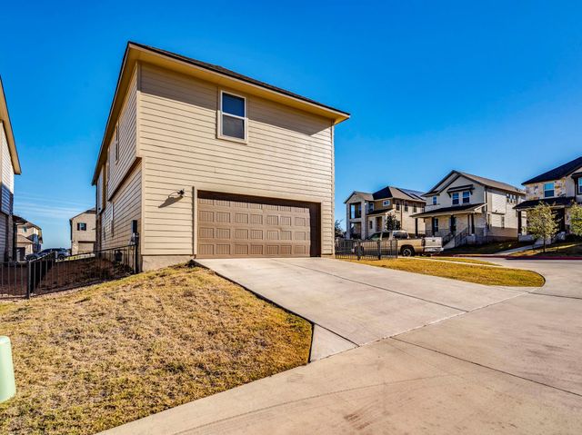 218 Glass Mountains WAY, Dripping Springs, TX 78620