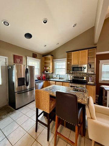 1307 Hixson Pike, Chattanooga, TN 37405