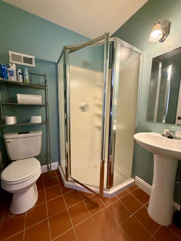 1307 Hixson Pike, Chattanooga, TN 37405