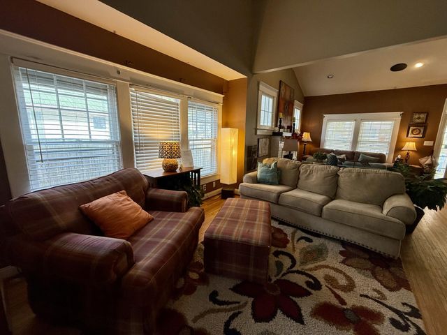 1307 Hixson Pike, Chattanooga, TN 37405