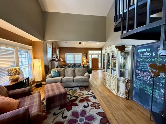 1307 Hixson Pike, Chattanooga, TN 37405