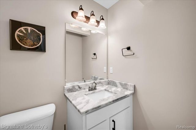 3210 Harvard Road, Royal Oak, MI 48073