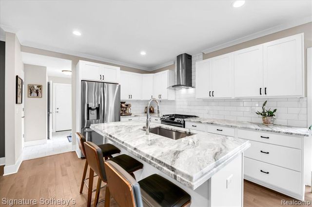 3210 Harvard Road, Royal Oak, MI 48073