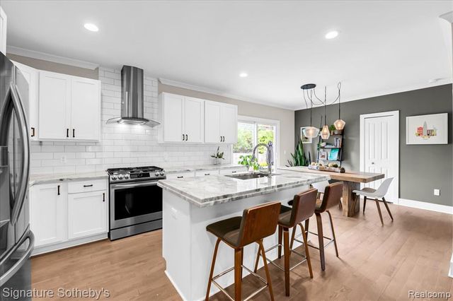 3210 Harvard Road, Royal Oak, MI 48073