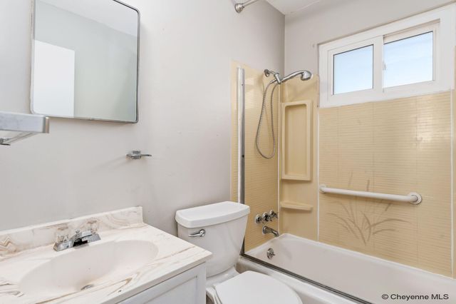 1306 S ARP AVE, Cheyenne, WY 82007