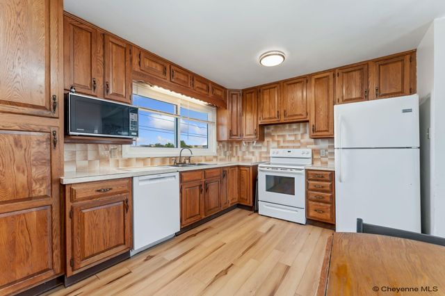 1306 S ARP AVE, Cheyenne, WY 82007