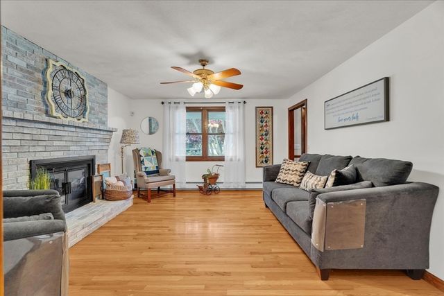 21 Edgewood Road, Seekonk, MA 02771