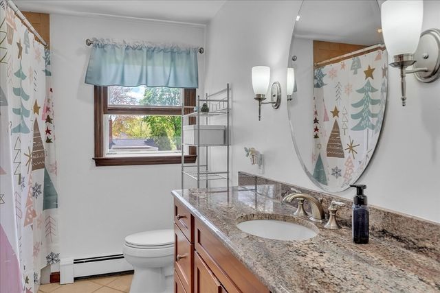 21 Edgewood Road, Seekonk, MA 02771