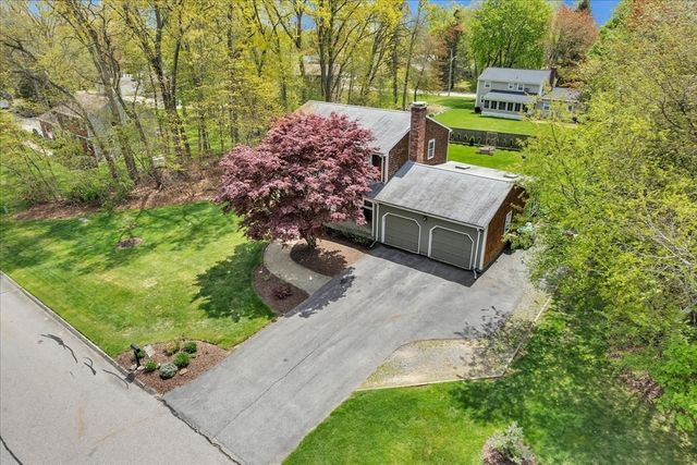 21 Edgewood Road, Seekonk, MA 02771